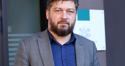 Gunārs Valdmanis, Klimata un enerģētikas ministrijas Enerģijas tirgus departamenta direktors. Gunārs Valdmanis, Klimata un enerģētikas ministrijas Enerģijas tirgus departamenta direktors.