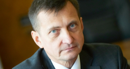 Zemkopības ministrs Armands Krauze. Zemkopības ministrs Armands Krauze.