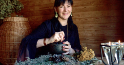 Lāsma Engere.