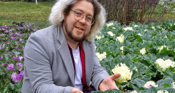 Agronoms Jānis Haļzovs. Agronoms Jānis Haļzovs.