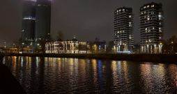 Pilsēta. Nakts. Daugava. Pilsēta. Nakts. Daugava.