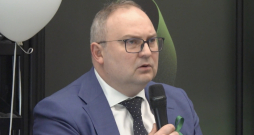 Māris Taube, Rīgas Stradiņa universitātes Psihosomatiskās medicīnas un psihoterapijas katedras vadītājs. Māris Taube, Rīgas Stradiņa universitātes Psihosomatiskās medicīnas un psihoterapijas katedras vadītājs.