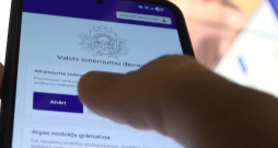 Jaunā aplikācija “Mans VID” sola būtiski atvieglot ikdienas saziņu ar Valsts ieņēmu dienestu. Jaunā aplikācija “Mans VID” sola būtiski atvieglot ikdienas saziņu ar Valsts ieņēmu dienestu.