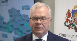 Jānis Irbe, Klimata un enerģētikas ministrijas parlamentārais sekretārs. Jānis Irbe, Klimata un enerģētikas ministrijas parlamentārais sekretārs.