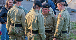 Visām dāņu sievietēm jāgatavojas karot.