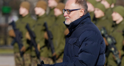 Aizsardzības ministrs Andris Sprūds. Aizsardzības ministrs Andris Sprūds.