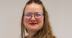 Liene Kņaze, Sarkandaugavas lietu bibliotēkas vadītāja: "Lietas pēc līguma noslēgšanas lietu bibliotēkā bez maksas var aizņemties uz laiku, sākot no vienas stundas līdz pat divām nedēļām."