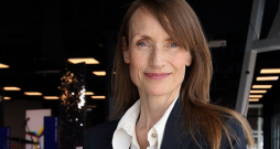 Hanne Klinte: "Atjaunīgās enerģijas projekti, ja pašvaldības tos izmanto gudri, var palīdzēt stiprināt vietējo kopienu vai tieši pretēji – to pazaudēt."