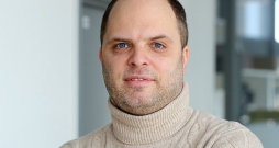 Harijs Āboliņš: "Pats esmu tētis, man gan ir četri dēli, nevis viens kā Albertam, un mana personīgā dzīve ir bijusi viļņaina."