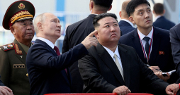Krievijas diktators un Ziemeļkorejas līderis Kims Čenuns.