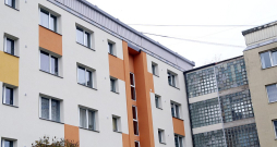 Ko divos aizvadītajos gados izdevies panākt mājokļu pieejamības veicināšanā? Spriežot pēc ierēdnieciskā stilā optimistiski sacerētā ziņojuma, no 32 pamatnostādnēs nospraustajiem uzdevumiem ir izpildīti 17 jeb vairāk nekā puse.