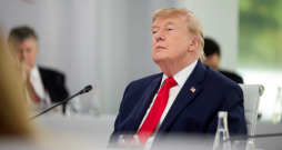 G7 samits. Donalds Tramps.