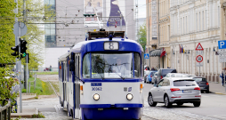 Rīgas satiksmes 8. maršruta tramvajs "Mīlgrāvis - Tapešu iela".