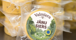 Jāņu siers.