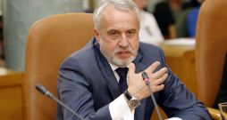 Andris Šķēle. Andris Šķēle.