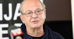 Režisors Ādolfs Šapiro.