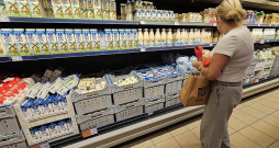 Lielie tirdzniecības tīkli ideju par cenu samazināšanu atsevišķiem produktiem, kam noteikts zemāks PVN, uztvēruši atsaucīgi, mazie veikaliņi – kā nu kurš… Viens no produktiem, kas kopš jūlija sākuma daudzviet maksā mazāk, ir olas.