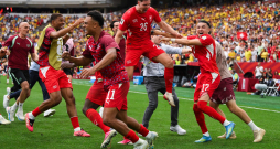 Šveices futbola izlase pēc uzvaras pār Kolumbiju pasaules kausa astotdaļfinālā.