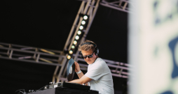 Dārza svētku "La-Di-Da-Di" pirmā diena Mežaparka Zaļajā teātrī.