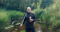 Jānis Jaunslavietis: "Liela problēma ir arī meža īpašumu robežas. Salīdzinot ar digitālo kadastra karti, dabā tās atšķiras. Un mežzinim jāspēj saprast, vai viss ir kārtībā. Ja īpašnieks grib to sakārtot, jāveic precīzā uzmērīšana, un tas nav lēti."