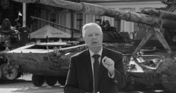 Senators Lindsijs Greiems 10. jūlijā, dienu pirms nāves, apmeklēja Ukrainu, kur kopš Krievijas pilna mēroga iebrukuma viesojies kopumā desmit reizes. Senators Lindsijs Greiems 10. jūlijā, dienu pirms nāves, apmeklēja Ukrainu, kur kopš Krievijas pilna mēroga iebrukuma viesojies kopumā desmit reizes.