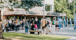 Carnikavas vidusskola.