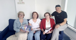 Iesūtītos manuskriptus vērtēja: Linda Kusiņa-Šulce (no kreisās) Kristīne Ilziņa, Rolanda Bula un Aivars Eipurs. Iesūtītos manuskriptus vērtēja: Linda Kusiņa-Šulce (no kreisās) Kristīne Ilziņa, Rolanda Bula un Aivars Eipurs.