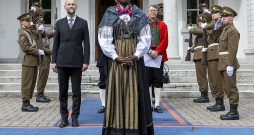 Norvēģijas jaunā vēstniece Igaunijā Džuliana Bafo. Norvēģijas jaunā vēstniece Igaunijā Džuliana Bafo.