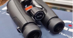 Vector Optics Continental 8x56 ED būs piemērotāks, pārvietojoties pa mežu un vērojot dzīvnieku.