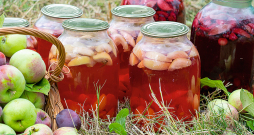 Ābolu kompots. Ābolu kompots.