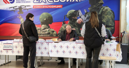 Vēlēšanu iecirknis Rjazaņā. Kremlis, domājams, "uzvaru" vēlēšanās mēģinās attēlot kā tautas atbalstu karam pret Ukrainu.
