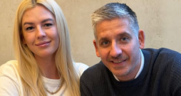 Kristaps Valters ar savu mīļoto Rebeku. Kristaps Valters ar savu mīļoto Rebeku.