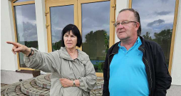 Žurnāliste Māra Libeka feļetonistam Egilam Līcītim: "Lūk, tur, laukos, ir īstā dzīve!"