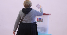 15. Saeimas vēlēšanas Nr. 1 vēlēšanu iecirknī Rīgas Daugavgrīvas pamatskolā.