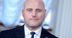 Partiju apvienības "Apvienotais saraksts" līderis, Ministru presidents Andris Kulbergs.