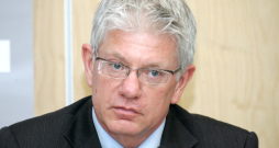 Starptautiskās hokeja federācijas (IIHF) prezidents Francs Reindls.
