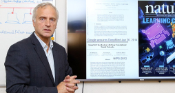 Profesors Guntis Bārzdiņš aicina nebaidīties no kārtējās jaunās tehnoloģijas: "Mēs dzīvojam sāncensīgā pasaulē, tas, kurš lieto, parasti vinnē."