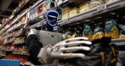 Robots Dānijas lielveikalā. Robots Dānijas lielveikalā.