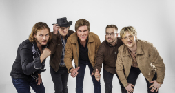 Grupa "Zelta kniede".