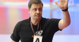 Dobeles "Tenax" treneris Sandris Veršakovs.