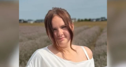 Adriāna Cēsniece.