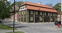 Likumprojekts paredz, ka arhitektūras konkurss jārīko ne tikai tādu valsts vai reģionālās nozīmes kultūras pieminekļu pārbūvei, kas atrodas valsts vai pašvaldības īpašumā (attēlā), bet arī tad, ja kultūras piemineklis ir privātīpašumā. Likumprojekts paredz, ka arhitektūras konkurss jārīko ne tikai tādu valsts vai reģionālās nozīmes kultūras pieminekļu pārbūvei, kas atrodas valsts vai pašvaldības īpašumā (attēlā), bet arī tad, ja kultūras piemineklis ir privātīpašumā.