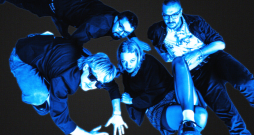 Alternatīvā roka grupa "Purple Negative".