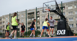 Basketbola laukums.