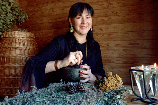 Lāsma Engere.