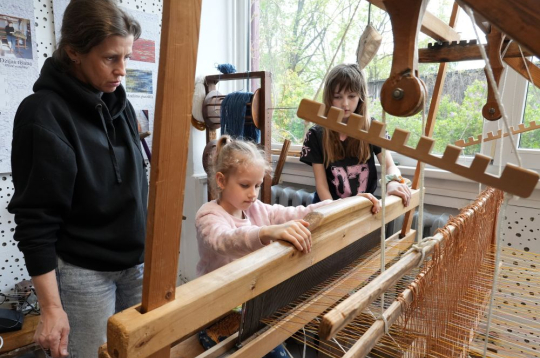Muzeju nakts Tukuma Audēju darbnīcā 2025. gada 17. maijā.