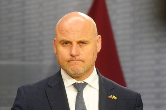 Latvijas Ministru prezidents Andris Kulbergs. Latvijas Ministru prezidents Andris Kulbergs.