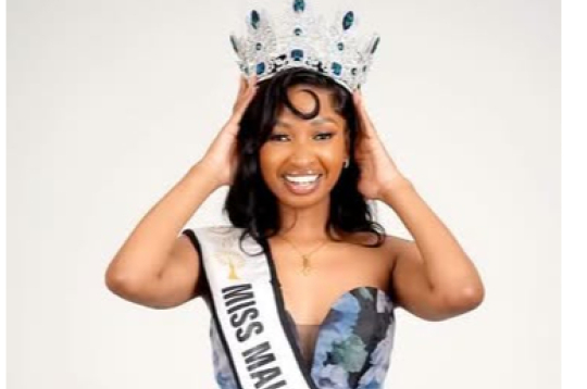 Īstā “Miss Malawi” Tandi Čisi.