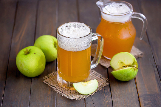 Ābolu kvass. Ābolu kvass.