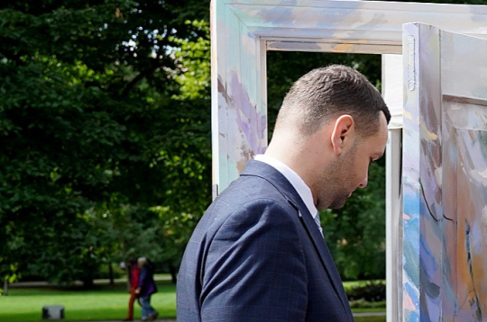 Kaut tiek vērtēts, ka Reiņa Uzulnieka politiskā karjera ir beigusies, tomēr uz 15. Saeimas vēlēšanām viņš paliks ZZS Zemgales kandidātu sarakstā ar pirmo numuru, jo no saraksta kādu personu var svītrot tikai ar tiesas lēmumu. Kaut tiek vērtēts, ka Reiņa Uzulnieka politiskā karjera ir beigusies, tomēr uz 15. Saeimas vēlēšanām viņš paliks ZZS Zemgales kandidātu sarakstā ar pirmo numuru, jo no saraksta kādu personu var svītrot tikai ar tiesas lēmumu.